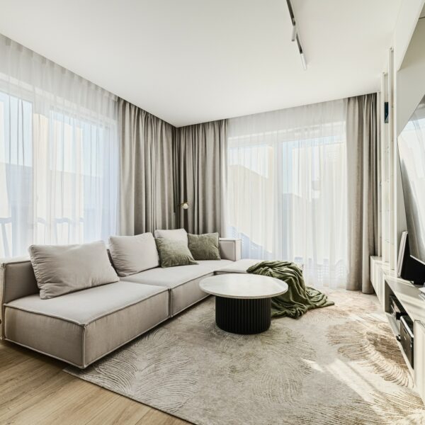 115A2512_HDR